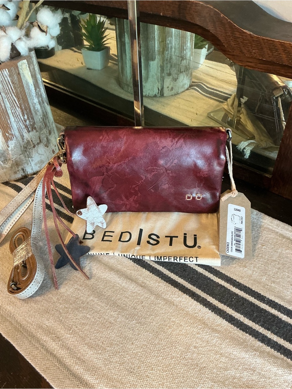 NWT Bed Stu Cadence Wallet Wristlet Crossbody Bag Red Americana Rustic MSRP $198 - Picture 3 of 15